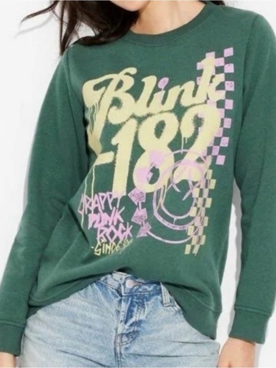 Blink 182 Tops - Blink-182 Crappy Punk Rock Since 92 Sweatshirt Size Medium